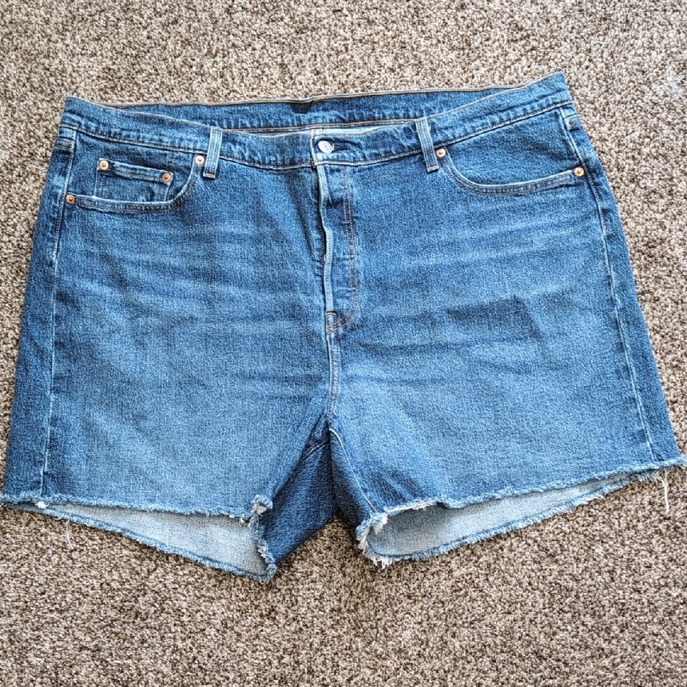 Levi's Women's Blue Jean Shorts Size 22W